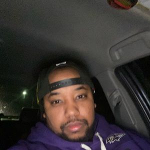 Meet your Posher, Nikia